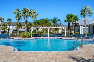 Covey Homes Bella Citta in Davenport, FL - Foto de edificio - Building Photo