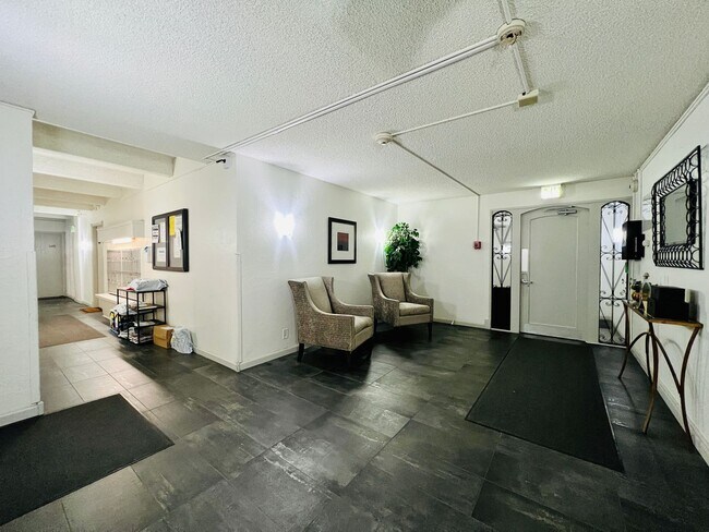 1365 Columbine St in Denver, CO - Building Photo - Building Photo