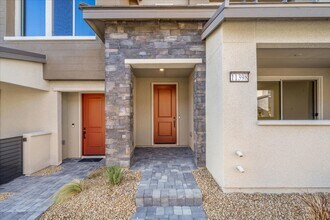 11398 Crimson Ledge Ave in Las Vegas, NV - Building Photo - Building Photo
