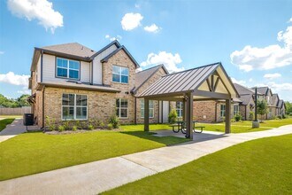 231 Pk Pl Cir in Waller, TX - Building Photo - Building Photo