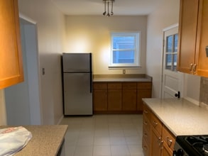 2048 W Farragut Ave in Chicago, IL - Building Photo - Building Photo