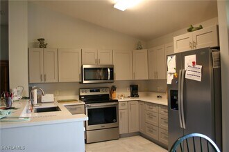 15472 Admiralty Cir in North Fort Myers, FL - Building Photo - Building Photo