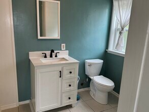 3733 Cherry Ave, Unit 3733.5 Cherry Ave in Long Beach, CA - Building Photo - Building Photo