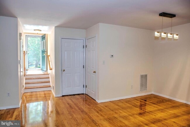 12 Taft Ct in Princeton, NJ - Building Photo - Building Photo