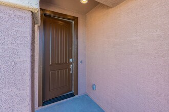 17066 W Artemisa Ave in Surprise, AZ - Building Photo - Building Photo