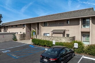 Kimberly Arms in Fullerton, CA - Foto de edificio - Building Photo