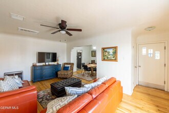 4505 Pershing Dr in El Paso, TX - Foto de edificio - Building Photo