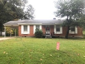 3594 W Sutton Dr in Memphis, TN - Building Photo