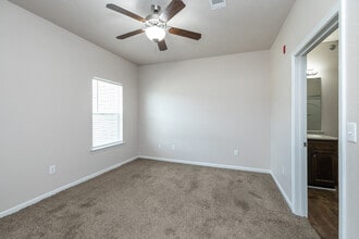Westridge Apartments in Williston, ND - Foto de edificio - Interior Photo