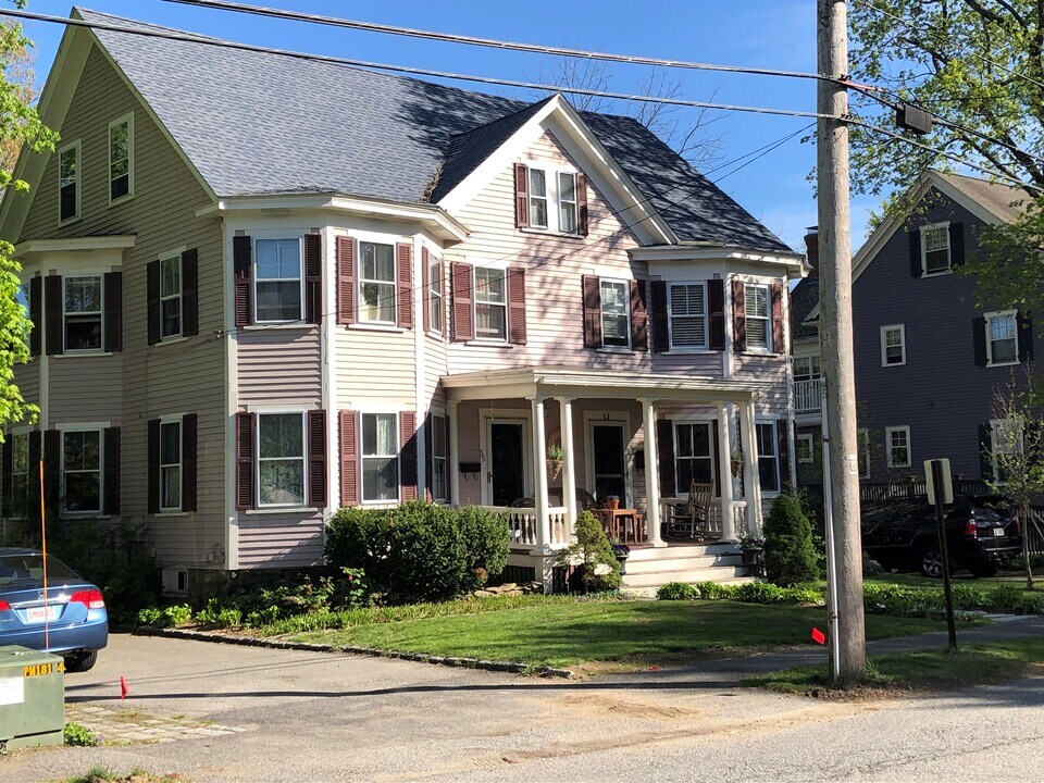 55 Everett St in Concord, MA - Building Photo
