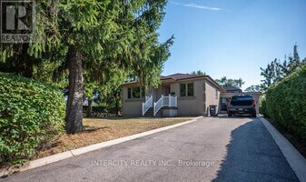631 Trudale Ct in Oakville, ON - Building Photo