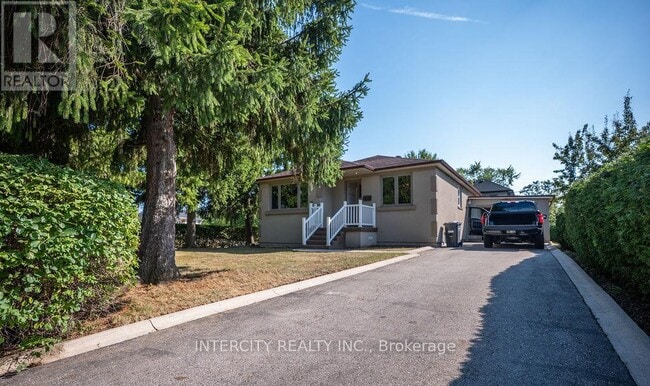 property at 631 Trudale Ct