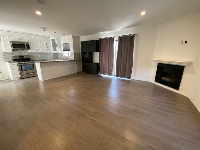 property at 1801 Victory W Blvd