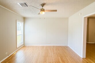 816 1st St in La Marque, TX - Building Photo - Building Photo