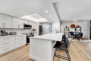 955 Dotterel Rd, Unit 2103 in Delray Beach, FL - Building Photo