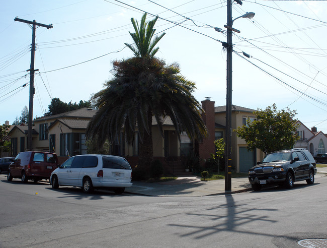 2626 Grant Ave in Richmond, CA - Building Photo - Building Photo