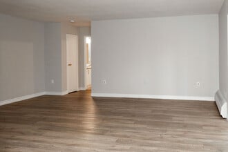 1223 Richmond St in London, ON - Building Photo - Building Photo