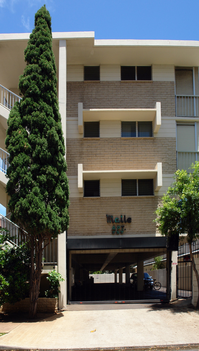 Maile in Honolulu, HI - Foto de edificio - Building Photo