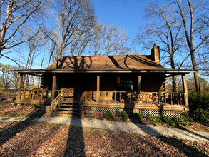 3121 Matthews Indian Trail Rd in Matthews, NC - Building Photo - Building Photo