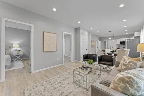 37-39-39 Mahl Ave