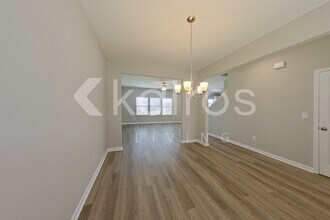 5062 Cobalt Fls Bnd in Aiken, SC - Foto de edificio - Building Photo