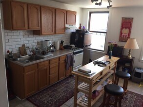 706 Christian St in Philadelphia, PA - Building Photo - Building Photo