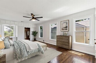 4908 Calmont Ave in Fort Worth, TX - Building Photo - Building Photo