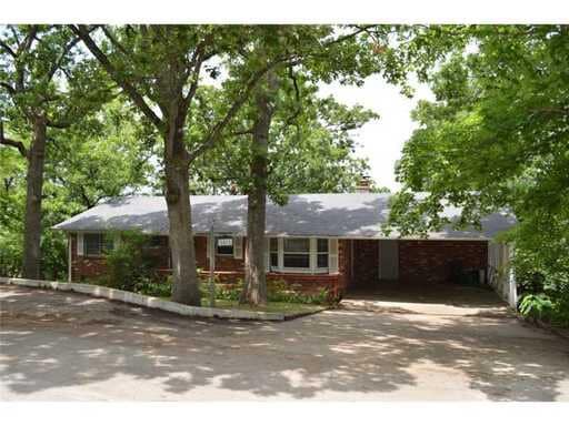 property at 1416 Vista Dr