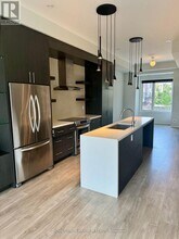 274 Vellwood Common in Oakville, ON - Building Photo - Building Photo