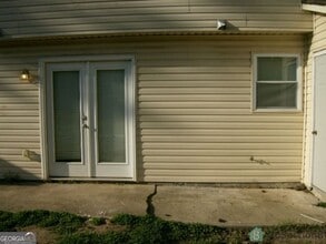 904 Holden Ln in Atlanta, GA - Building Photo - Building Photo