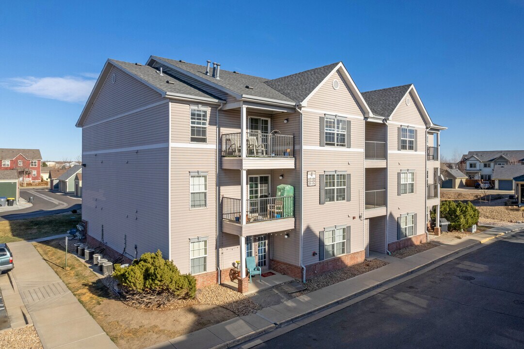 1221 Wren Ct in Longmont, CO - Building Photo