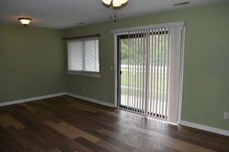 39 Roberts Rd, Unit #6 in Hampstead, NC - Building Photo - Building Photo