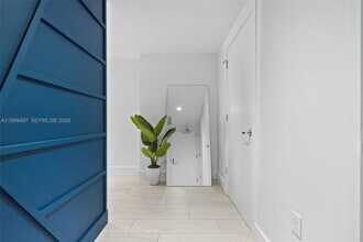 1010 Brickell Ave in Miami, FL - Building Photo - Building Photo