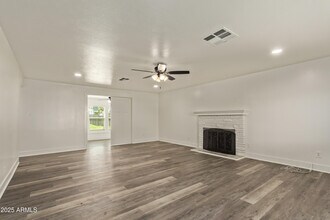 2139 W Vista Ave in Phoenix, AZ - Building Photo - Building Photo