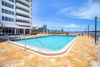 11 Island Ave, Unit 905 in Miami Beach, FL - Building Photo - Building Photo