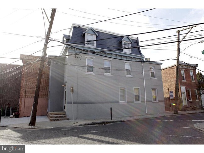 1432 E Palmer St in Philadelphia, PA - Building Photo - Building Photo