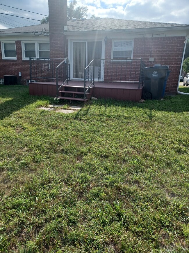 2285 Stieber St, Unit 2285 Stieber in Westland, MI - Building Photo - Building Photo