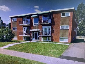 341 NoelUnit 4 in Moncton, NB - Building Photo - Building Photo