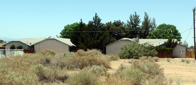 15505 Rancherias Rd in Apple Valley, CA - Building Photo - Building Photo