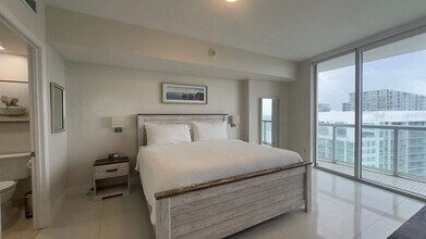 485 Brickell Ave in Miami, FL - Building Photo - Building Photo