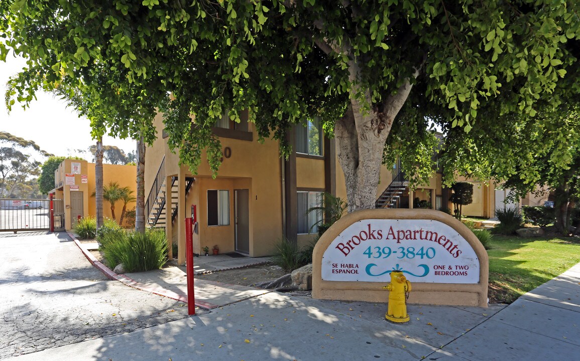 Brooks Apartments in Oceanside, CA - Building Photo