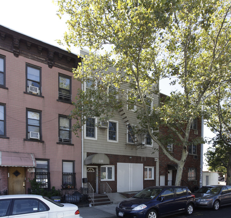 16 Skillman Ave in Brooklyn, NY - Building Photo