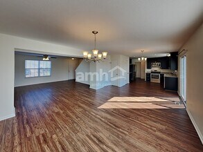 69 Sandburg Dr in Lithopolis, OH - Foto de edificio - Building Photo