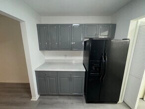 4120 Maine St in Lake Worth Beach, FL - Building Photo - Building Photo