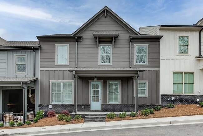 property at 5611 W Pine St