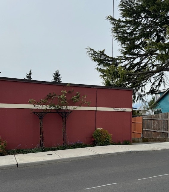 1115 Perry Ave
