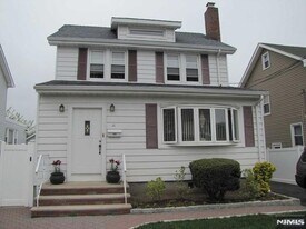 11 Louis St in Lodi, NJ - Building Photo