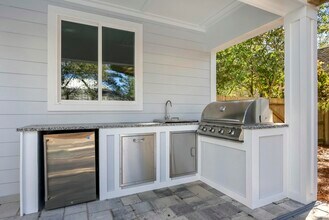 465 Seacrest Dr in Seacrest, FL - Building Photo - Building Photo
