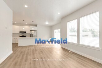 313 N Tidwell Dr. in North Salt Lake, UT - Building Photo - Building Photo