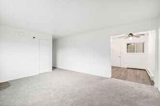 1112 Gard Pl in Loveland, CO - Building Photo - Building Photo